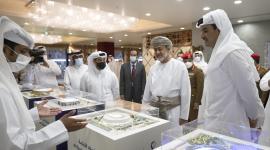 سمو الأمير وسلطان عمان يزوران استاد البيت