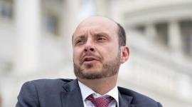 أندرو جاربارينو عضو الكونغرس الأمريكي