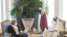 سمو الأمير يتسلم رسالة من سلطان عمان