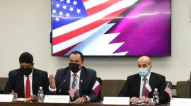 سعادة السيد سلطان بن راشد الخاطر خلال مشاركته في أعمال الجلسة