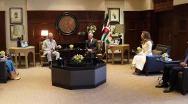 العاهل الأردني يستقبل أمير ويلز