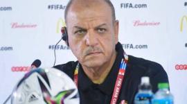 عدنان حمد مدرب المنتخب الأردني لكرة القدم