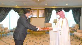 خلال تسلم اوراق اعتماد السفير اليمني