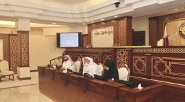 اللجنة المشتركة خلال المناقشة