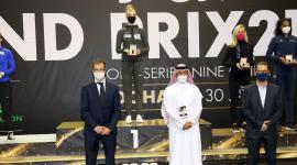 جانب من توزيع الجوائز