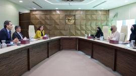 جانب من الاجتماع مع السفير التركي