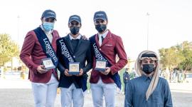 جانب من توزيع الجوائز