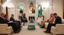 نائب رئيس مجلس الوزراء وزير الخارجية يجتمع مع وزير الخارجية السعودي