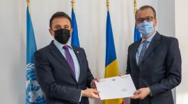 خلال تسليم الرسالة