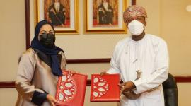 جانب من توقيع الاتفاقية