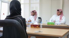 خلال إجراء مقابلات مع الباحثين عن عمل