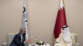 سمو الأمير خلال استقباله رئيس الوزراء الفلسطيني