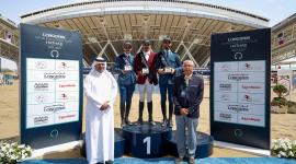 جانب من توزيع الجوائز