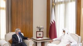 جانب من لقاء سمو الأمير برئيس اللجنة الأولمبية الدولية