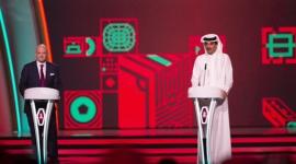 سمو الأمير أثناء إلقاء كلمته بحفل قرعة كأس العالم قطر 2022