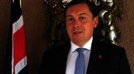 السيد جون ويلكس سفير المملكة المتحدة لدى دولة قطر