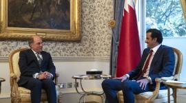 سمو الأمير لدى استقباله وزير الدفاع بالمملكة المتحدة