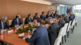 جانب من جلسة المباحثات الرسمية