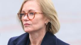 سفيرة بريطانيا في موسكو ديبورا برونيرت