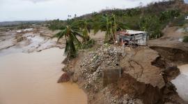 اضرار عديدة خلفها الإعصار