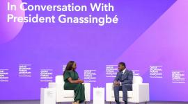 رئيس توغو أثناء الجلسة الحوارية