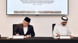 جانب من التوقيع