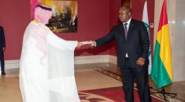 خلال تسليم أوراق الاعتماد