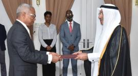 جانب من تسليم أوراق الاعتماد