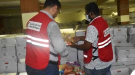 جانب من تقديم المساعدات