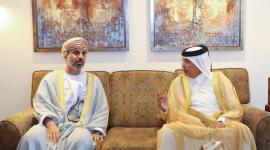 سعادة السيد حسن بن عبدالله الغانم رئيس المجلس خلال استقباله بمسقط