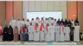 صورة جماعية في ختام المنتدى