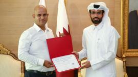 جانب من تسلم التبرعات