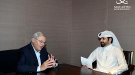 خلال إجراء الحوار