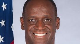 سعادة السيد تيمي ديفيس سفير الولايات المتحدة الأمريكية لدى الدولة