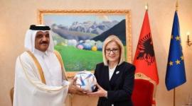 من لقاء رئيسة البرلمان الألباني مع سفير قطر