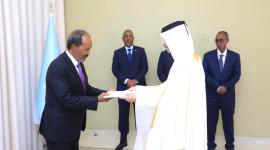 خلال تسلم أوراق الاعتماد