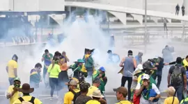 جانب من أعمال الشغب