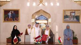 جانب من التوقيع