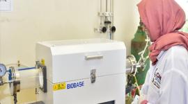 عضوة من الفريق البحثي