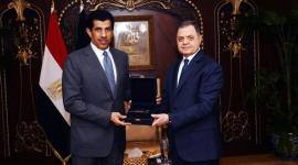 جانب من تسليم الرسالة الخطية