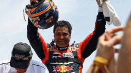 السائق القطري ناصر العطية