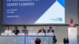 جانب من المشاركة القطرية بالمؤتمر