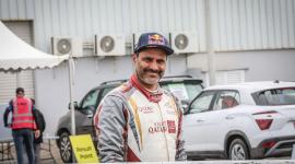 السائق القطري ناصر العطية