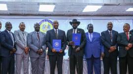 على هامش توقيع اتفاق السلام