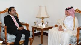 على هامش تسليم أوراق الاعتماد