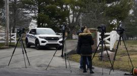 جانب من عملية تفتيش منزل مايك بنس