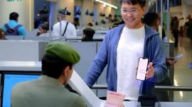 لحظة وصول سائح إلى السعودية