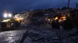 الطقس السيء يعوق عمليات الإنقاذ