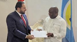 جانب من تسيلم رسالة سمو الأمير لرئيس بوروندي