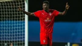 الكيني مايكل أولونغا